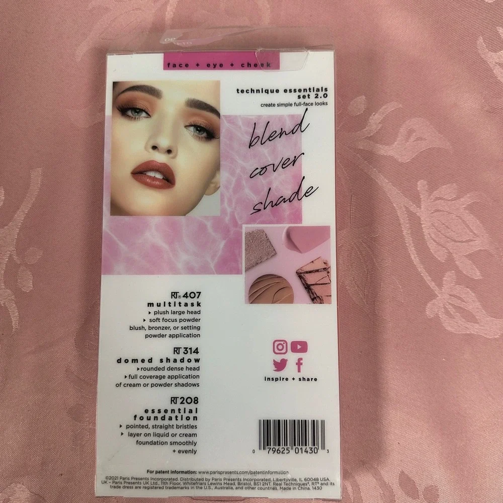 Real Techniques Technique Essentials Set 2.0 Makeup Brushes RT 407 314 208 New